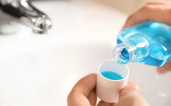 Nước súc miệng diệt khuẩn 2
