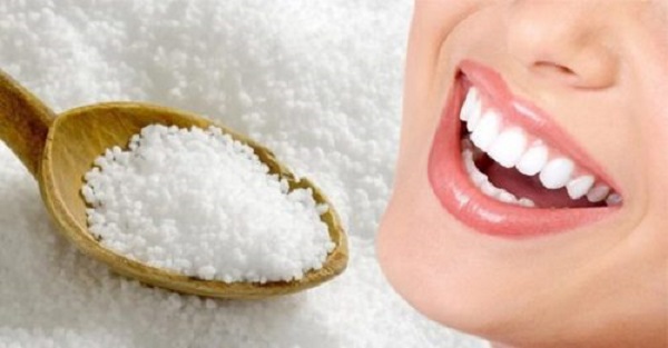 Cách làm trắng răng tại nhà 3