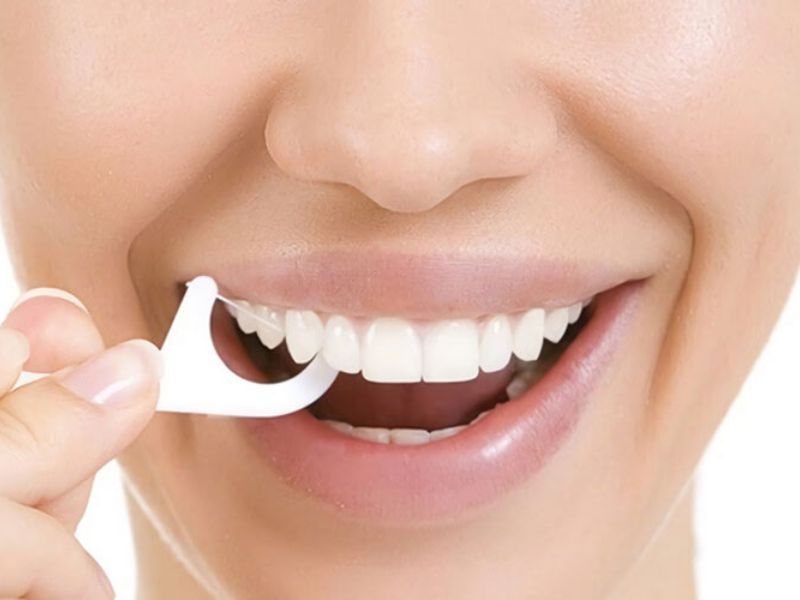 3 dụng cụ vệ sinh răng miệng 1