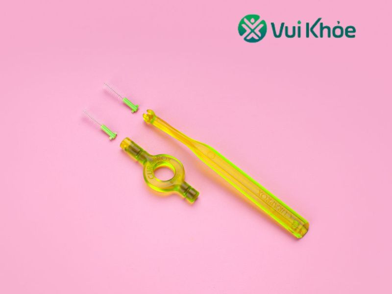 4 dụng cụ vệ sinh răng miệng 1