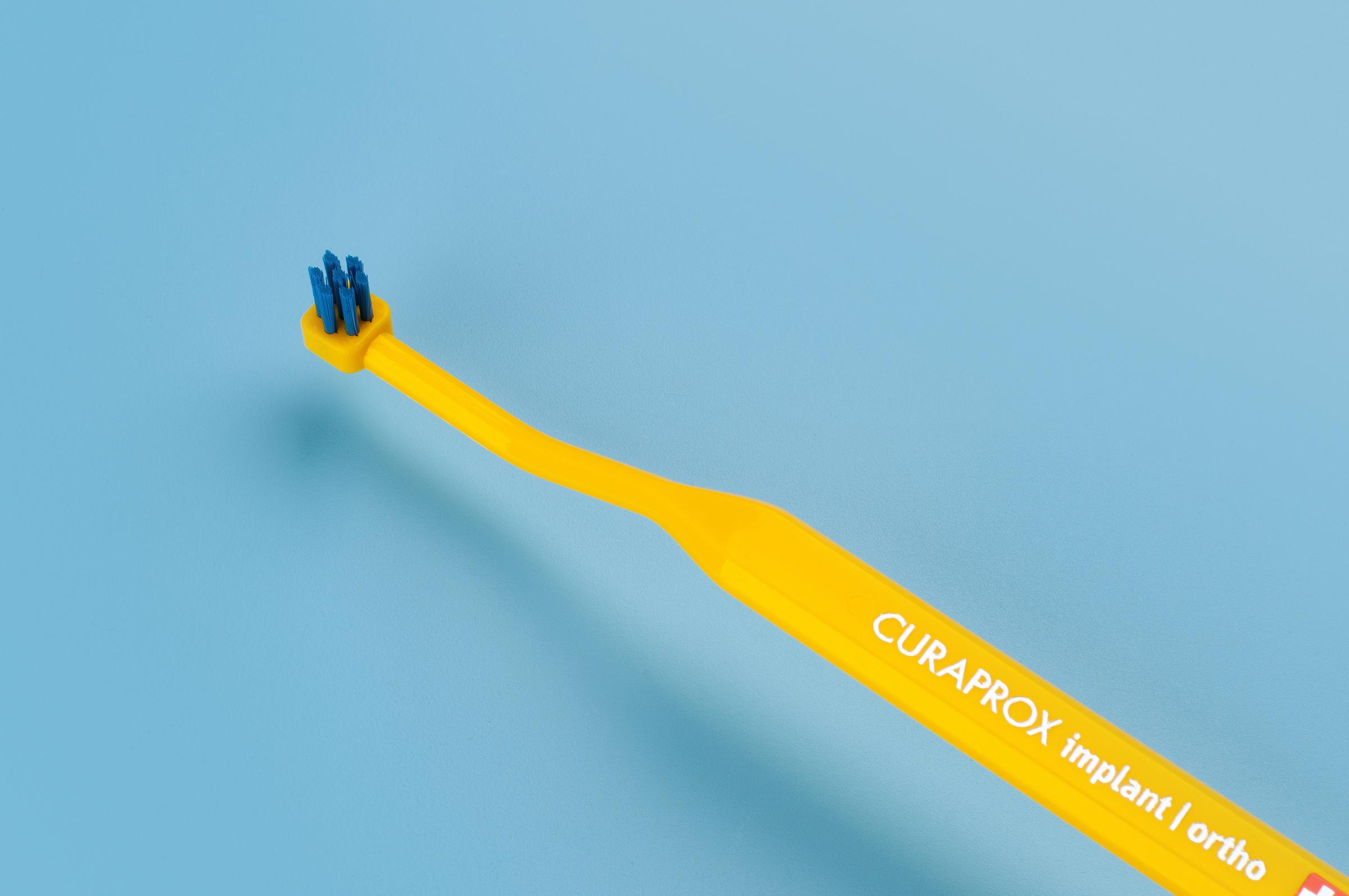 Bàn chải Implant Ortho CS 708 1